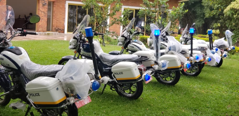 Nord-Kivu : la PNC dotée de 6 motos scooters pour renforcer sa&nbsp;mobilité