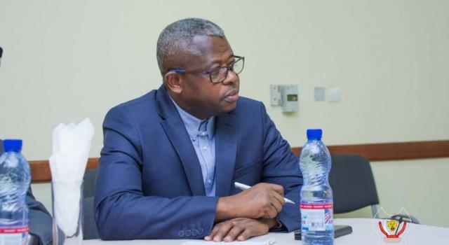[Kinshasa] Confinement de la Gombe : l&rsquo;abbé Donatien Nshole salue cette mesure de Gentiny&nbsp;Ngobila
