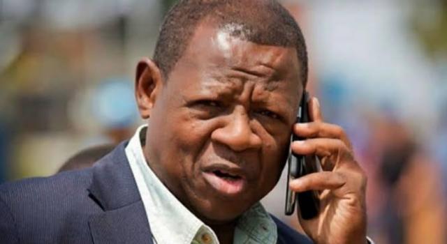 RDC: au coeur d&rsquo;une conversation téléphonique polémique, Lambert Mende passe pour la risée des réseaux&nbsp;sociaux