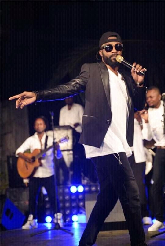 Concert de Fally Ipupa à l&rsquo;AccorHôtel Arena: entre impatience et&nbsp;méfiance