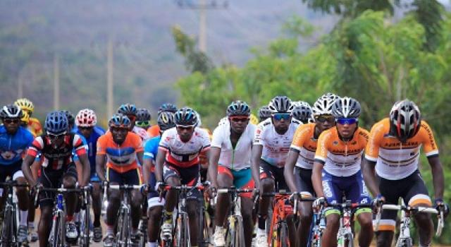 Cyclisme : Mbiya Martino remporte la course de la LIPROCYKAT&nbsp;2019