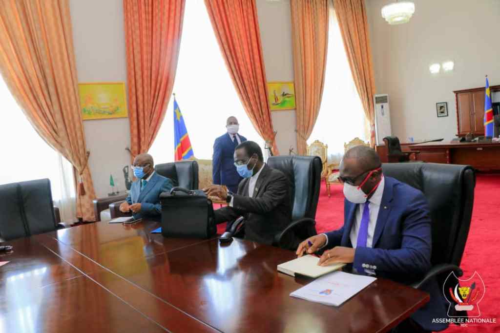 [Covid-19 en RDC] concertation Parlement-Gouvernement : le Premier ministre a salué la maturité et la sagesse des députés et&nbsp;sénateurs
