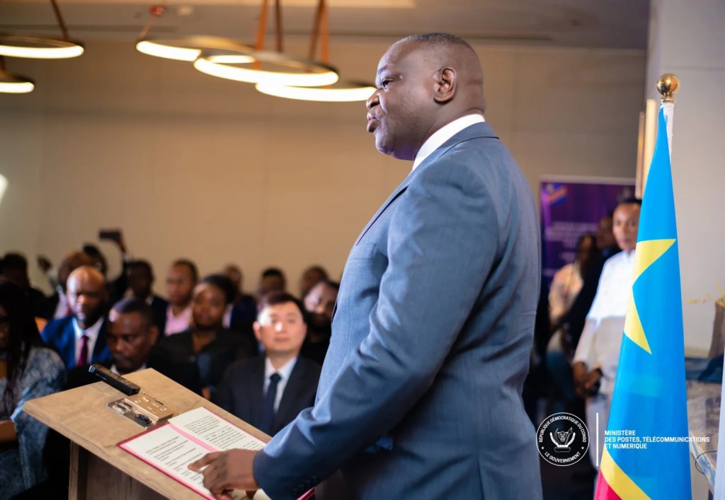 Augustin Kibasa Maliba inaugure les travaux de validation pour l’identification numérique en RDC 
